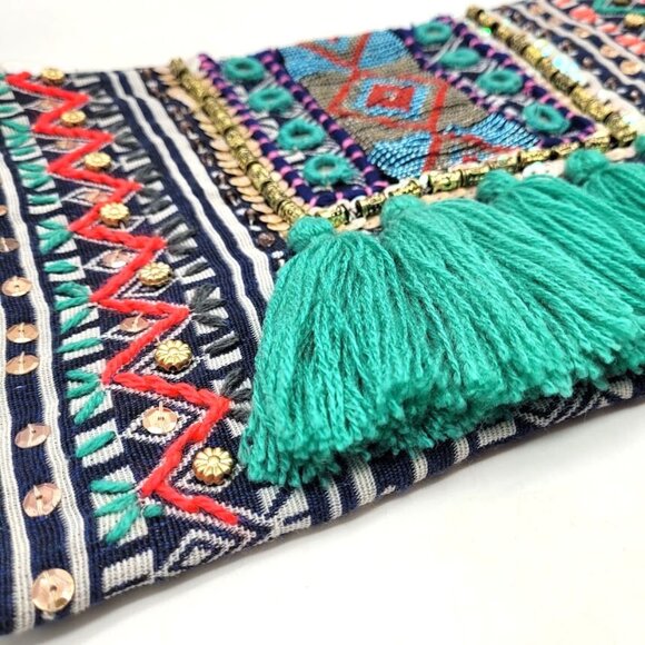 NWT Beaded Embroidered Tassel Makeup Pouch Zipper Bag Boho Seashell Travel Weave - Picture 3 of 8